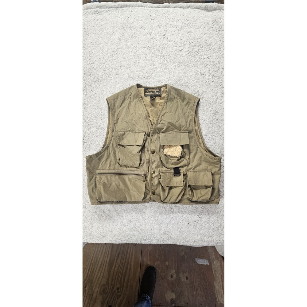 VINTAGE-Eddie Bauer Men's Fly Fishing Vest, Khaki, Size L/G  With  Pockets .